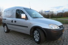 Opel Combo - 1.6i Benzine met Airco & Slechts 67000km