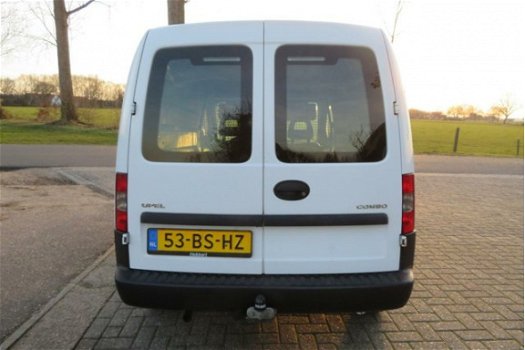 Opel Combo - 1.4i Benzine met een Nieuwe APK - 1