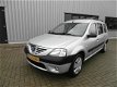 Dacia Logan MCV - 1.6 Lauréate Airco 7 Persoons Uitv - 1 - Thumbnail