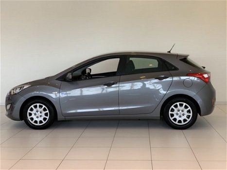 Hyundai i30 - 1.6 GDI i-Drive Cool Airco | 1.000, - Slooppremie - 1