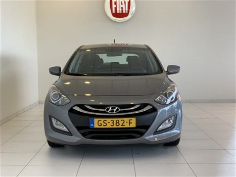 Hyundai i30 - 1.6 GDI i-Drive Cool Airco | 1.000, - Slooppremie - 1