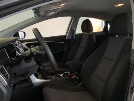 Hyundai i30 - 1.6 GDI i-Drive Cool Airco | 1.000, - Slooppremie - 1