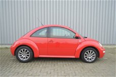 Volkswagen New Beetle - 2.0 Highline