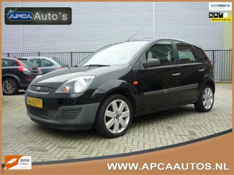 Ford Fiesta - 1.3-8V Champion NLauto 5 Deurs Airco Dealer ond - 1