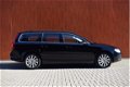 Volvo V70 - D3-165PK-5 Cilinder-Leer-17 Inch-Xenon - 1 - Thumbnail