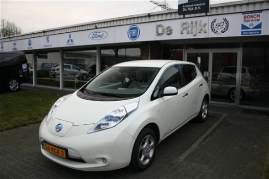 Nissan LEAF - Base 24 kWh [NAVI, ACHTERUITRIJCAMERA] - 1