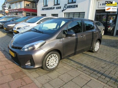 Toyota Yaris - 1.5 Full Hybrid Aspiration Navigatie, Climate control, Cruise control, L.M.Velgen, 1s - 1