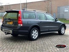 Volvo XC70 - 2.4 D5 AWD Momentum