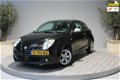 Alfa Romeo MiTo - 1.4 Distinctive 2009/ Airco/ Elek ramen + Spiegels/ Radio CD/ Mistlampen/ 2 Nieuwe - 1 - Thumbnail