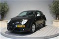 Alfa Romeo MiTo - 1.4 Distinctive 2009/ Airco/ Elek ramen + Spiegels/ Radio CD/ Mistlampen/ 2 Nieuwe - 1 - Thumbnail