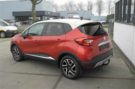 Renault Captur - 1.2 TCe Helly Hansen AUTOMAAT, verwarming stoel, trekhaak, navigatie, alum. velgen - 1