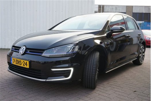 Volkswagen Golf - 1.4 165KW TSI GTE Aut - 1