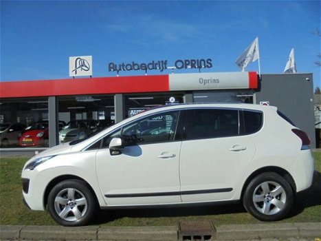 Peugeot 3008 - 1.2 PureTech Style Mooie 3008 met Car-Pass, Panoramadak en navigatie - 1