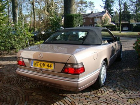 Mercedes-Benz E-klasse Cabrio - 200 - 1