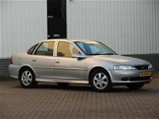 Opel Vectra - 1.8-16V Onyx Nieuwe APK/AUTOMAAT/LEER/AIRCO/RIJD GOED