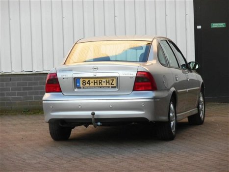 Opel Vectra - 1.8-16V Onyx Nieuwe APK/AUTOMAAT/LEER/AIRCO/RIJD GOED - 1