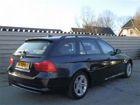 BMW 3-serie Touring - 318i Business Line/ECC/LMV/Navi - 1