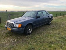 Mercedes-Benz 200-500 (W124) - 300 D Wordt geleverd met nieuwe apk