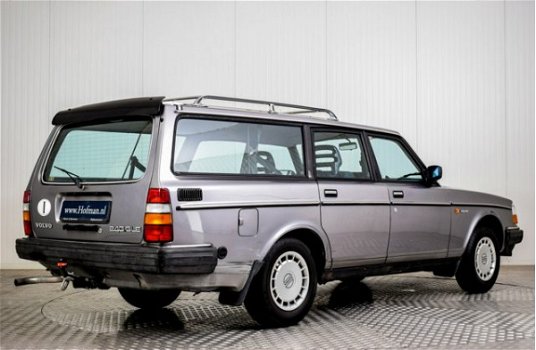 Volvo 240 - 2.0i Polar 7 persoons - 1