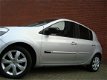 Renault Clio - 1.2 TCe 20th Anniversary / Climate / Navi / Cruise - 1 - Thumbnail