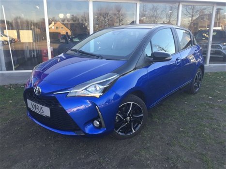 Toyota Yaris - 1.5 VVT-i Bi-Tone | Navi | 16inch | Keyless | TSS | Stoelverw - 1