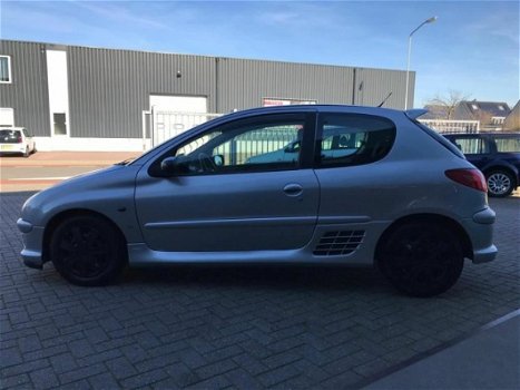 Peugeot 206 - 1.6-16V Quiksilver Clima Speciale ombouw NL Auto NAP - 1