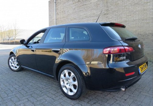 Alfa Romeo 159 Sportwagon - 1.8 mpi Distinctive AIRCO/ECC / CRUISE CONTR - 1