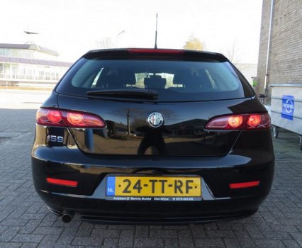 Alfa Romeo 159 Sportwagon - 1.8 mpi Distinctive AIRCO/ECC / CRUISE CONTR - 1