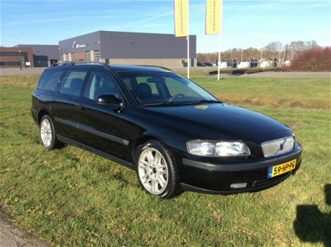 Volvo V70 - 2.4 TURBO ZWART LEER HANDB NAP - 1