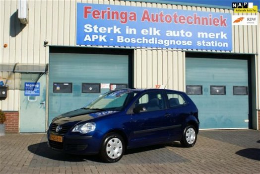 Volkswagen Polo - 1.2 Trendline AIRCO/CENT.DEUR.VERG./NW APK - 1