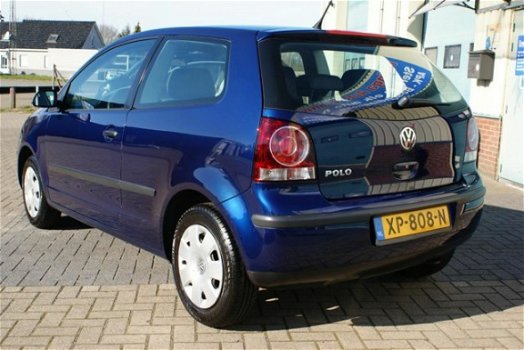 Volkswagen Polo - 1.2 Trendline AIRCO/CENT.DEUR.VERG./NW APK - 1