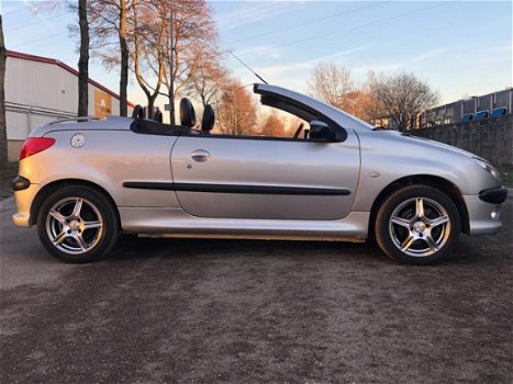 Peugeot 206 CC - 2.0-16V - 1