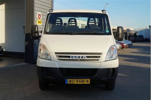 Iveco Daily - 40 C 18 D 410 AUTOM. AIRCO/CRUISE/ELECTR. PAKKET/LUCHTGEV. STOEL - 1