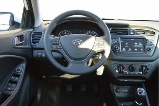 Hyundai i20 - 1.0 T-GDI i-Motion | Technology Pack | Apple CarPlay | Achteruitrijcamera - 1