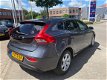 Volvo V40 - 1.6 D2 Kinetic Automaat, Navigatie, pdc, - 1 - Thumbnail