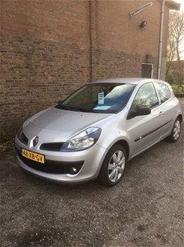 Renault Clio - 1400 - 1