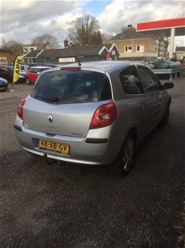 Renault Clio - 1400 - 1