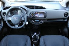 Toyota Yaris - 1.0 VVT-i Active *PARKEERCAMERA / CLIMATE CONTROL