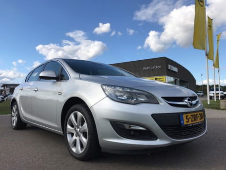 Opel Astra - 1.4 Turbo 120pk (Navi/Haak) - 1