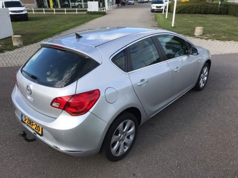 Opel Astra - 1.4 Turbo 120pk (Navi/Haak) - 1