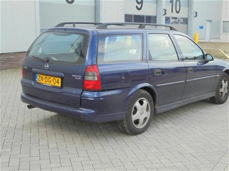 Opel Vectra Wagon - 1.8-16V Pearl Sport Nap Eerste eigenaar - 1