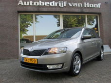 Skoda Rapid Spaceback - 1.2 TSI / Navigatie / CruiseControl / Ai rco / Lichtmetaal