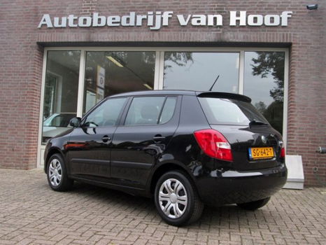 Skoda Fabia - 1.2 TSI DSG Automaat / Airco / Mistlampen voor / P arkeersensoren achter / Gratis TomT - 1