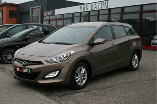 Hyundai i30 Wagon - 1.6 GDI Business Edition AUTOMAAT Vanaf €244, - pm - 1