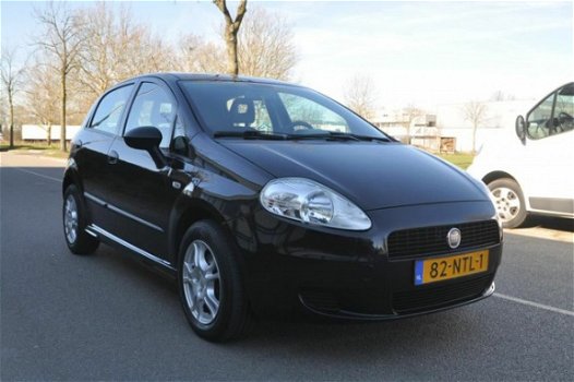 Fiat Grande Punto - 1.3 M-Jet Actual 5-DEURS/AIRCO ZEER NETTE STAAT - 1