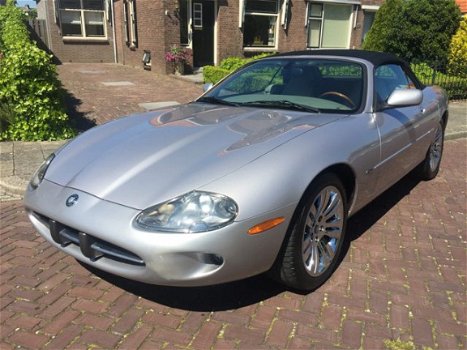 Jaguar XK8 - 4.0 V8 Convertible - 1