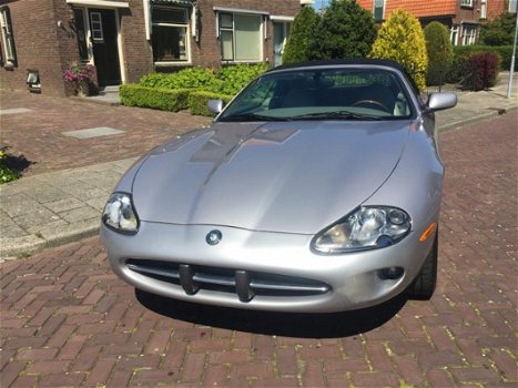 Jaguar XK8 - 4.0 V8 Convertible - 1