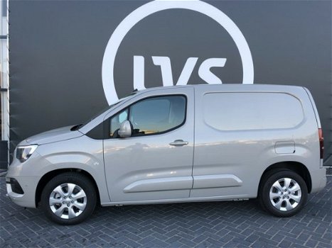 Opel Combo - 1.6D L1H1 Innovation 100PK - PARKEERSENSOREN - ACHTERUITRIJCAMERA - NAVI - TREKHAAK - 1 - 1