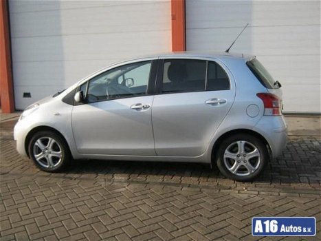 Toyota Yaris - 1.3 16v VVT-i Aspiration - 1