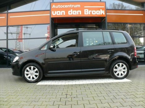 Volkswagen Touran - 1.4 TSI Highline 7 Persoon, s Climate Cruise Ctr Stoelver Pdc Lmv Elec Pakket Da - 1